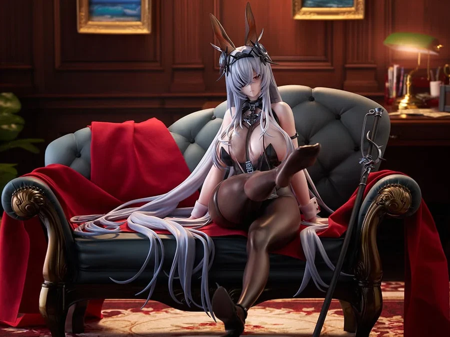 Azur Lane Fritz Rumey (Schwarzes Kaninchen Ver.) 1/7 Scale Figure